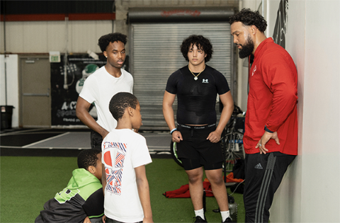 Marcus Smith mentoring kids